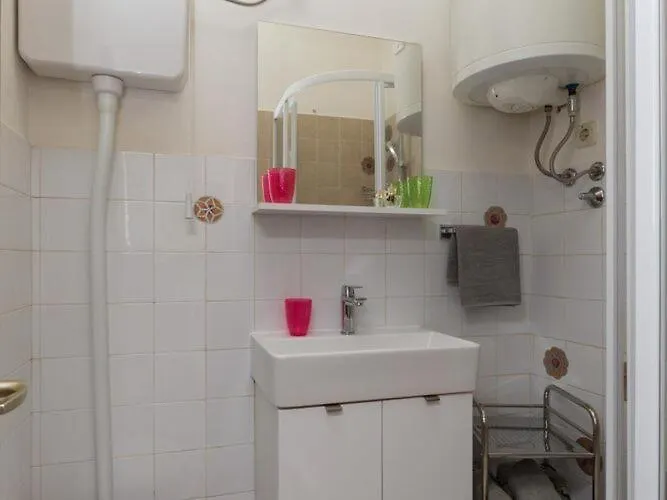 Sweetest Thing - A3 *